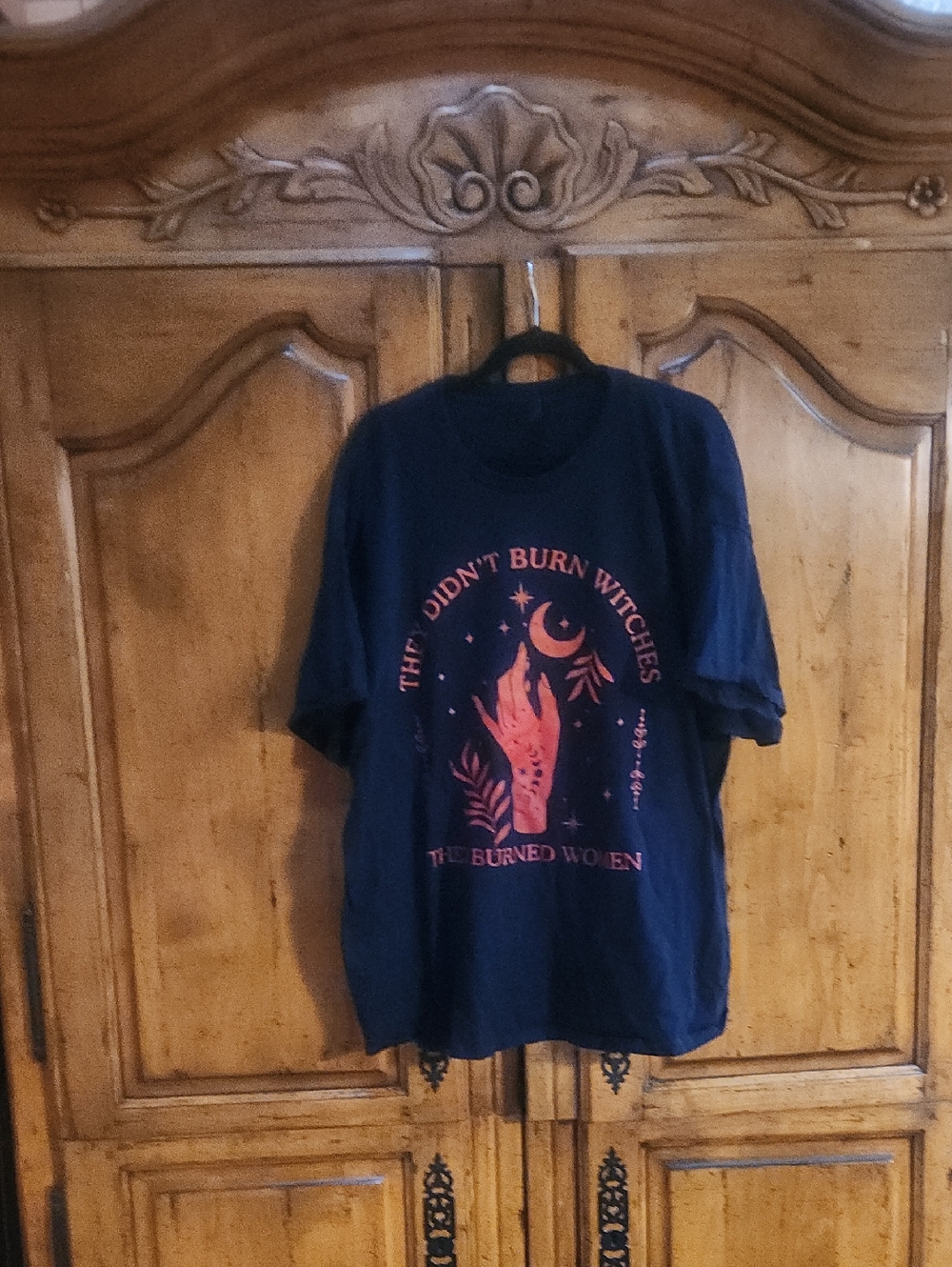 Witches Tee Red And Black 3xl Gently used